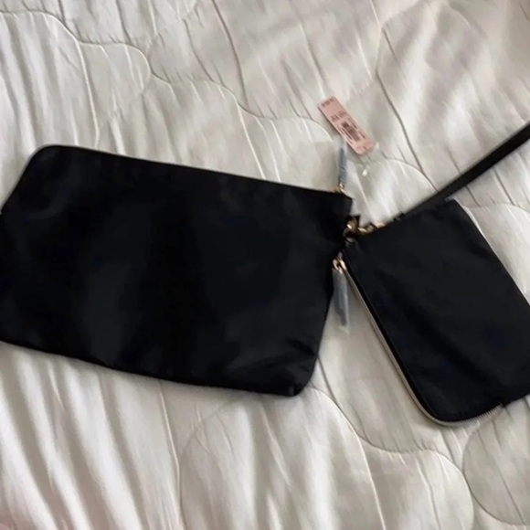 Victoria's Secret LOVE Wristlets Set of 2 NWT - Picture 9 of 9